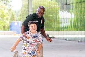 Fotctampa friend youth 1600x500 02