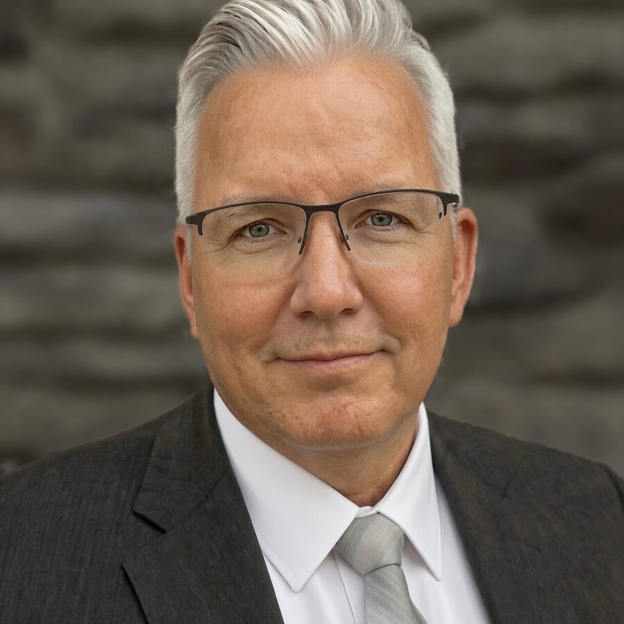 Joel Beck Headshot